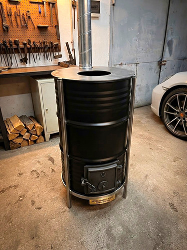 Sawdust burning stove - 🔥,